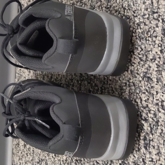 Adidas Outdoor Boy's Terrex Ax2r Hiking Boot - Picture 4 of 5